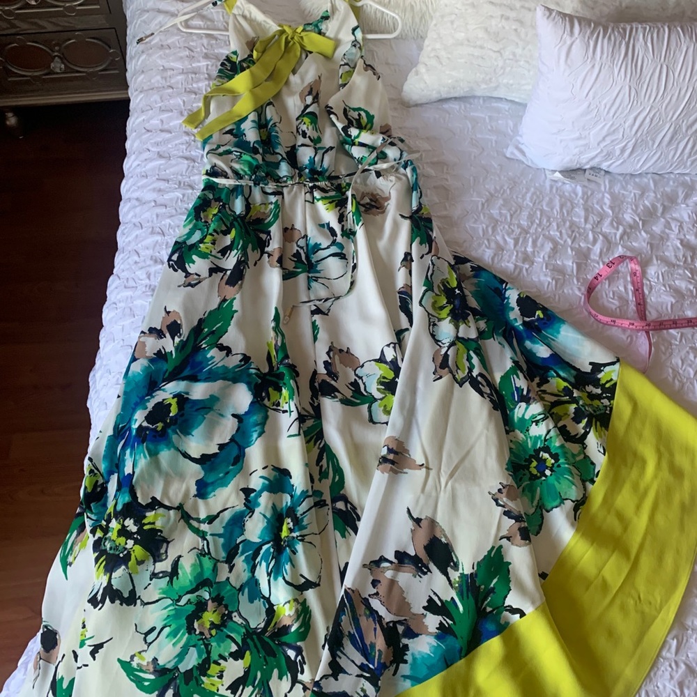 Vince Camuto party dress